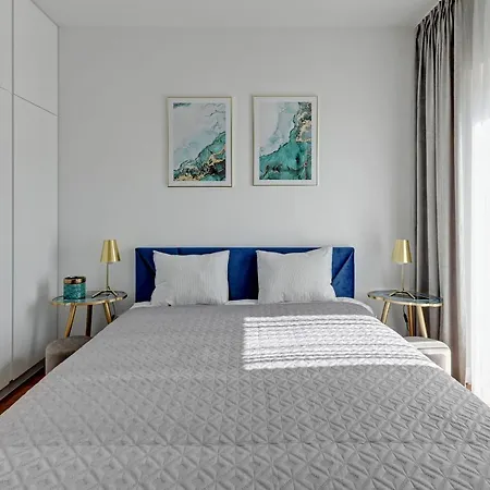 Blue Lagoon Przy Motlawie Apartment *